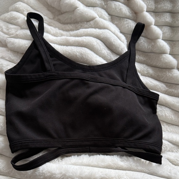 Bundle: 3 Black and White Ribbed Crop Tops - Picture 6 of 7